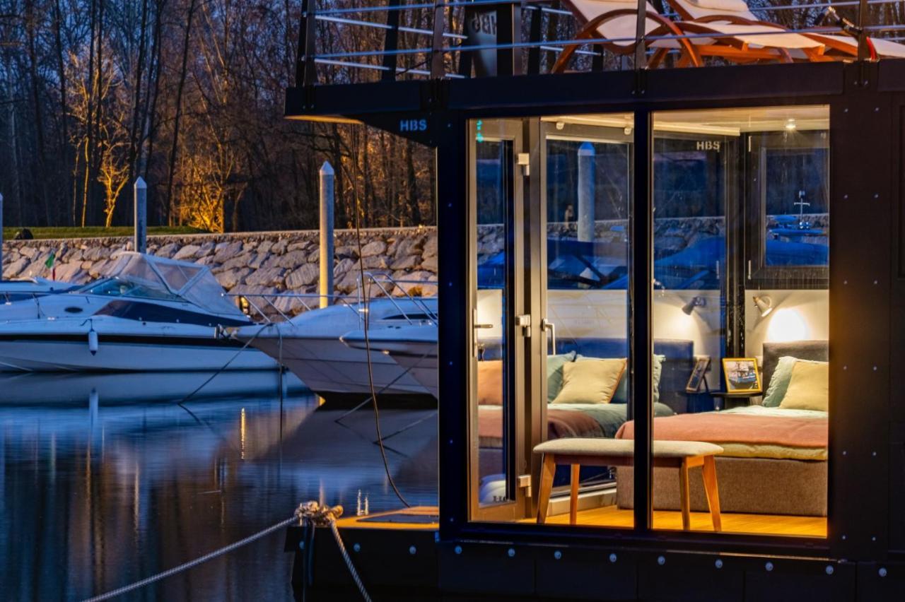 Floating Experience Lago Maggiore - Black Pearl Дормеллетто Экстерьер фото
